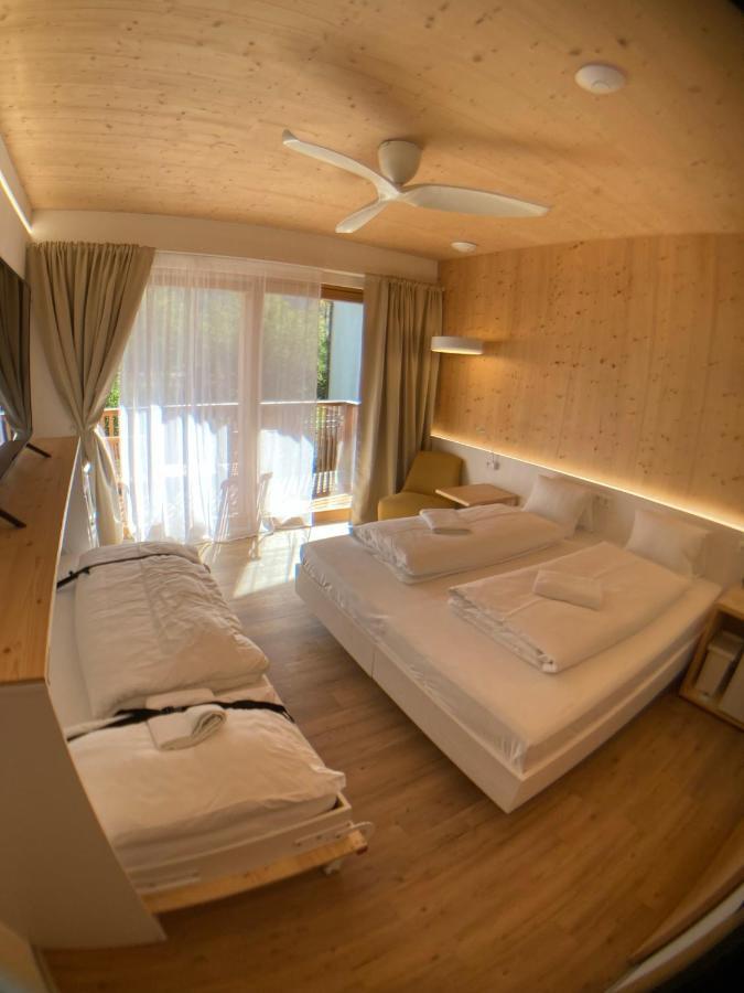 Seehotel Am Hallstaettersee Modern Rooms Obertraun Bagian luar foto