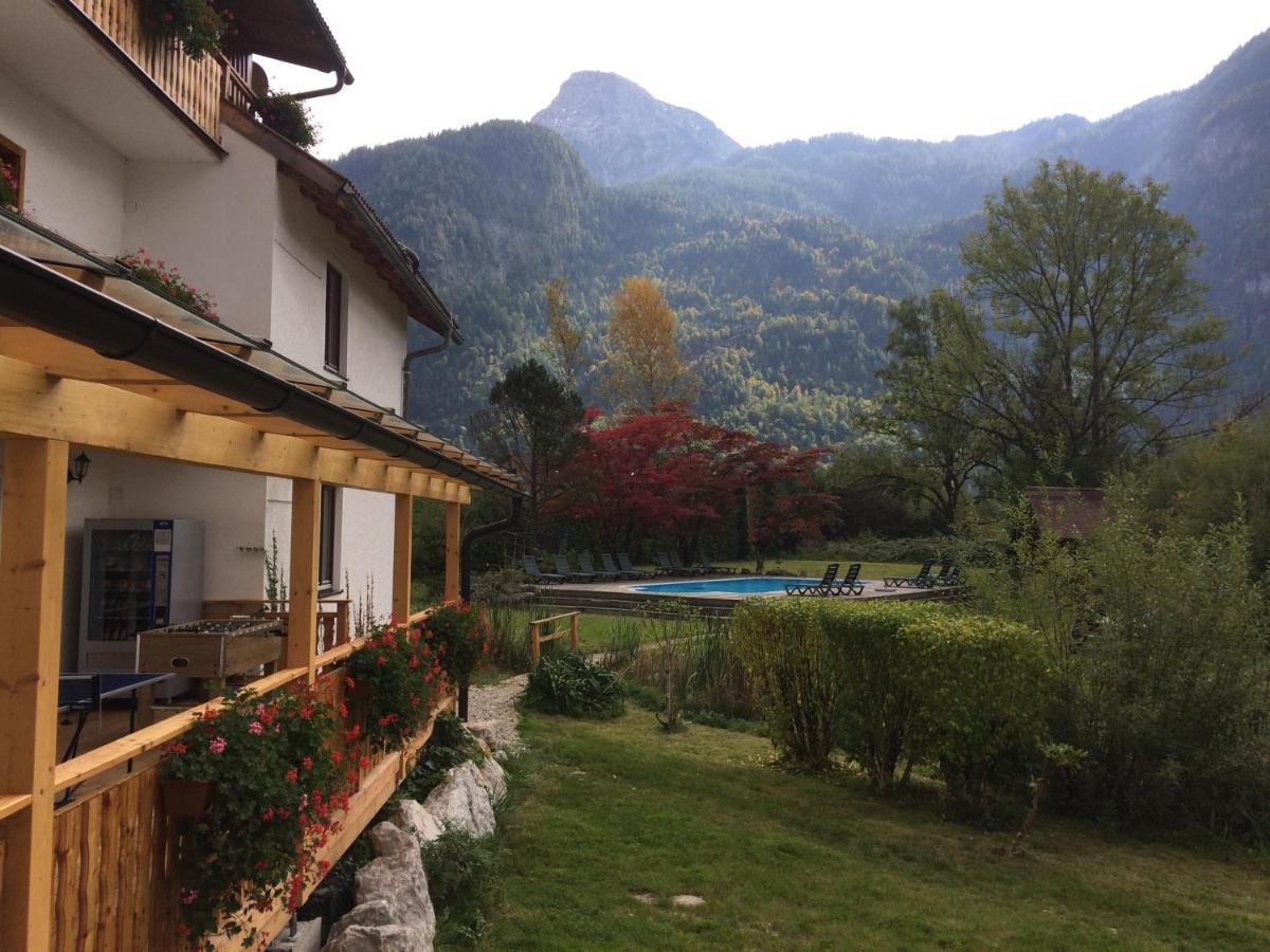 Seehotel Am Hallstaettersee Modern Rooms Obertraun Bagian luar foto