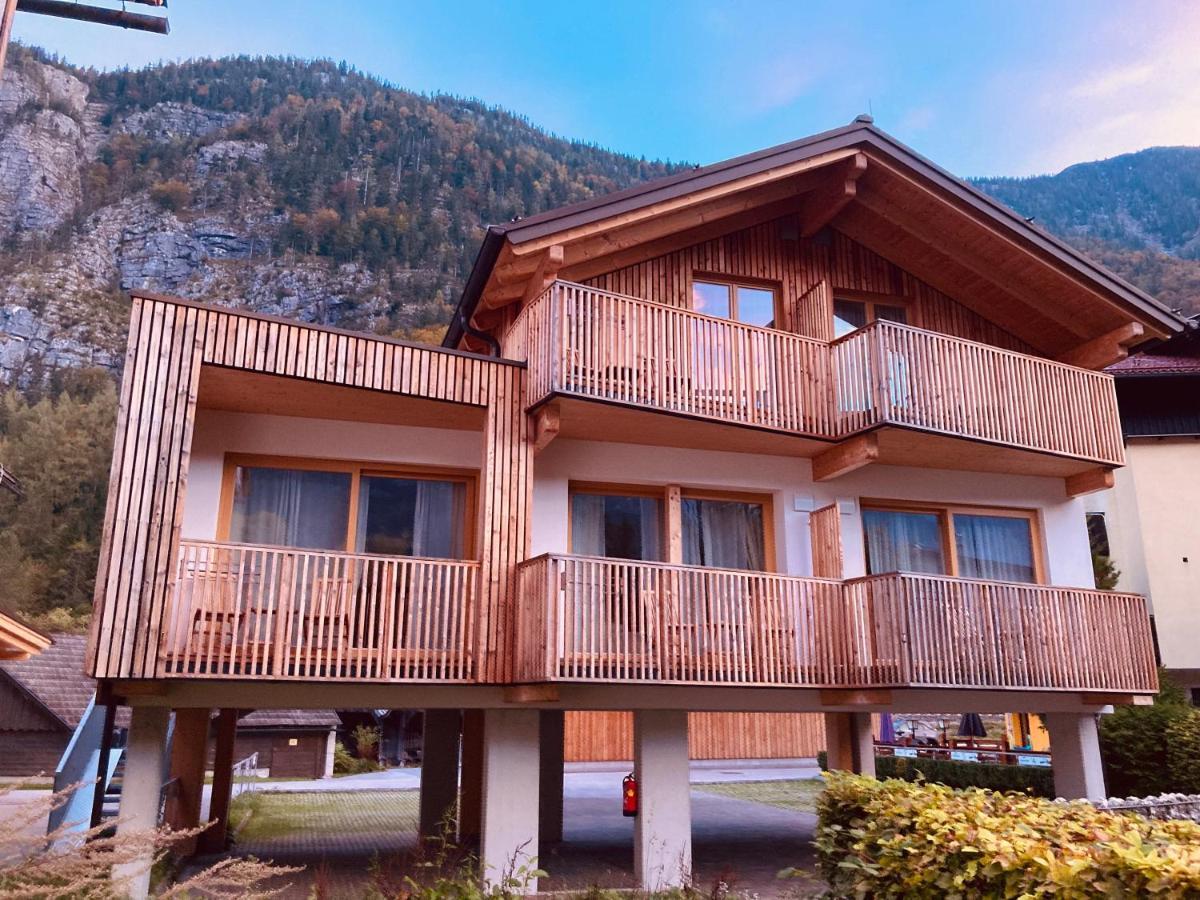 Seehotel Am Hallstaettersee Modern Rooms Obertraun Bagian luar foto